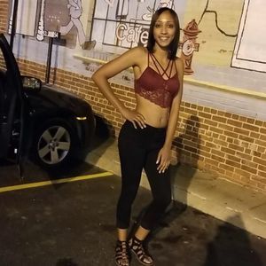 Meet your Posher, Briana